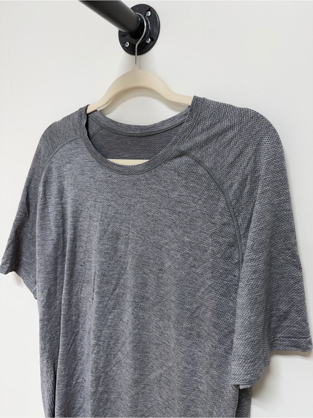 Men’s Lululemon Shirt